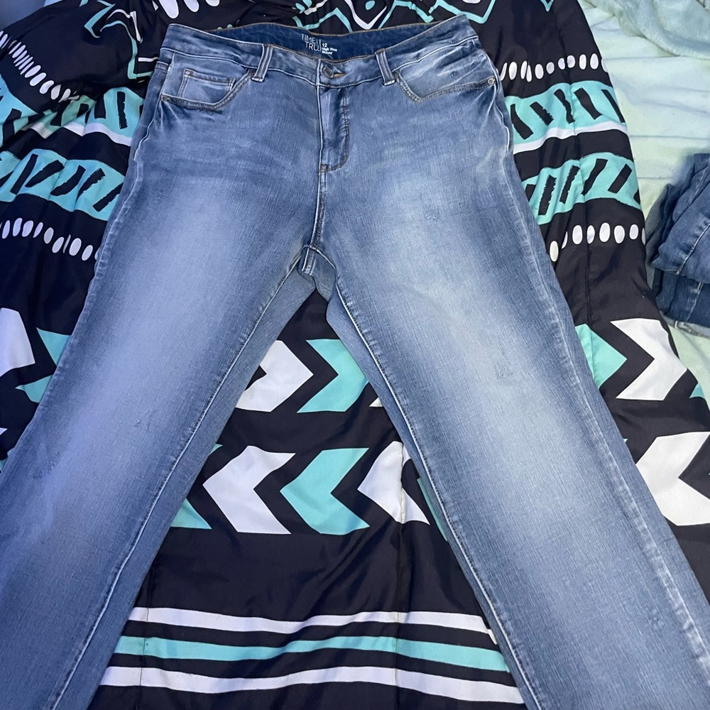 Skinny Rise High Denim Jeans!